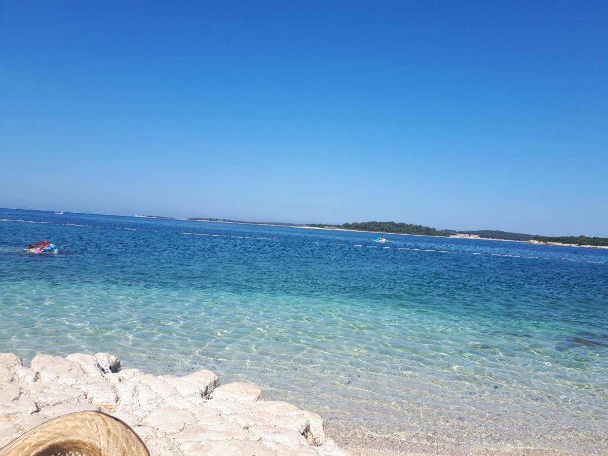 Appartement Pinzan A Stones Throw From The